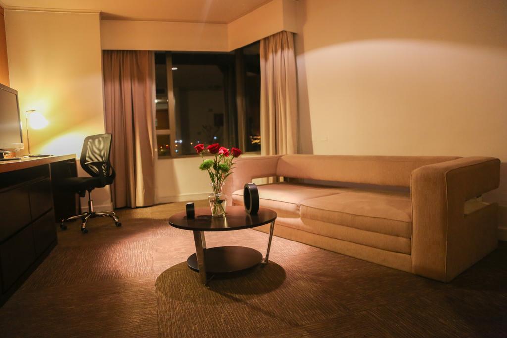 Mds Hotel Calama Bagian luar foto A room at the hotel