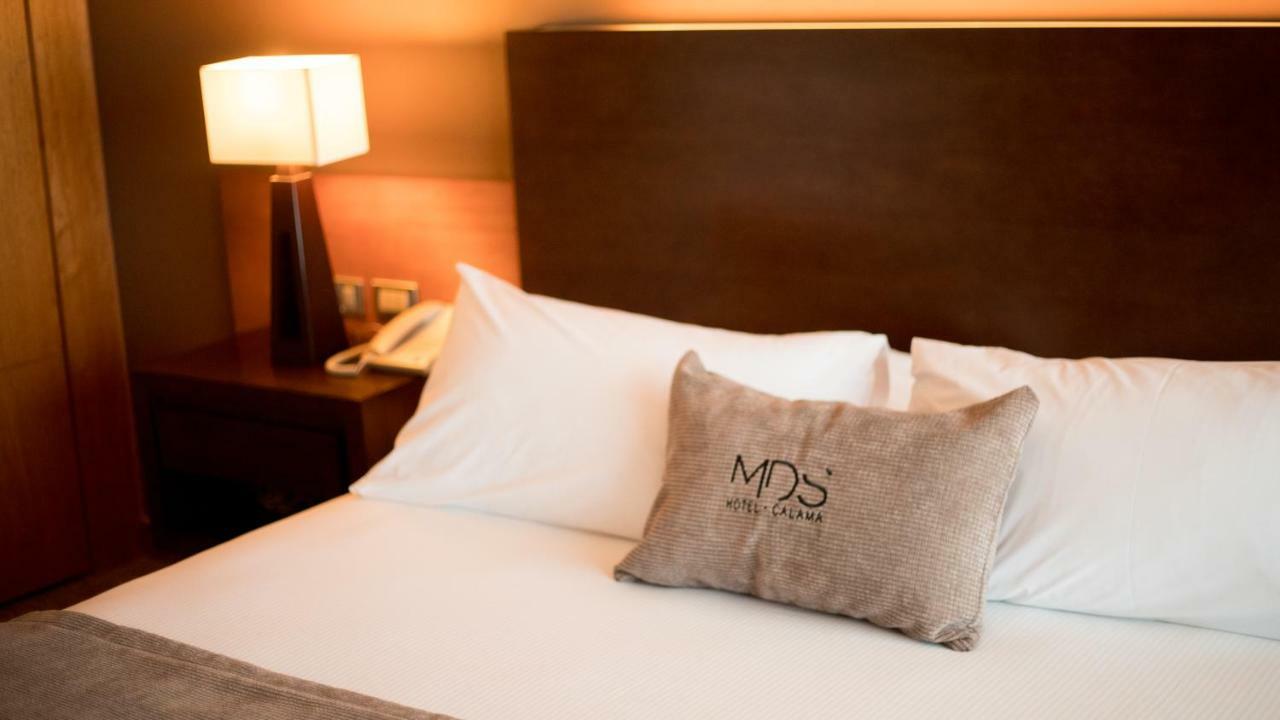 Mds Hotel Calama Bagian luar foto A bed at the MÖS Hotel in Cologne, Germany