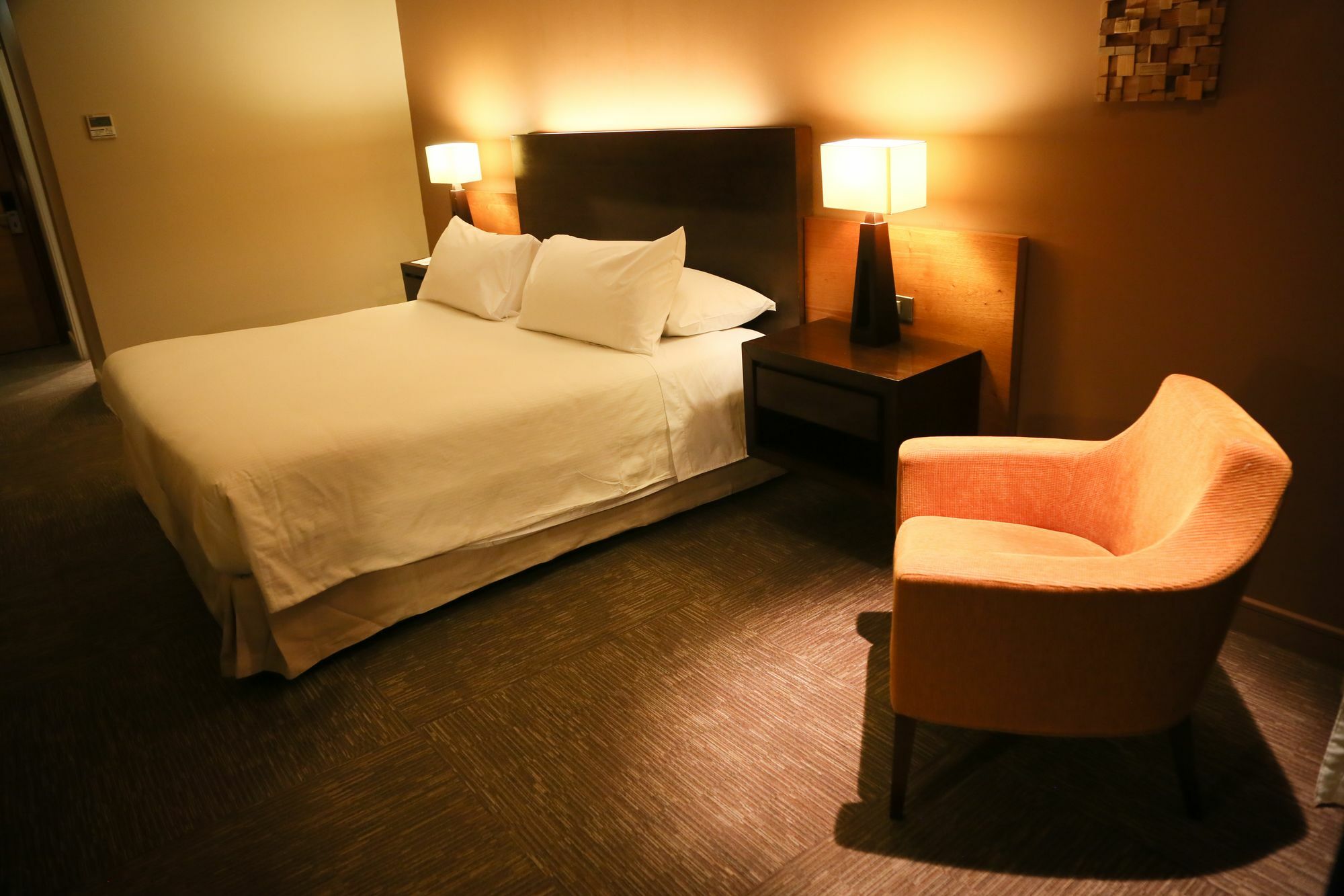 Mds Hotel Calama Bagian luar foto A room at the hotel