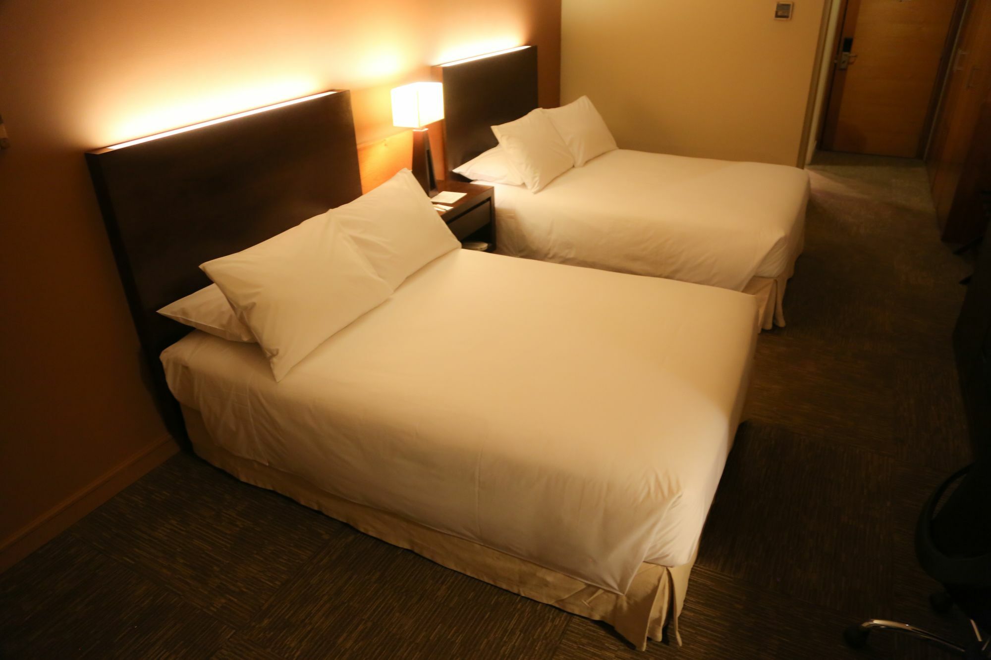 Mds Hotel Calama Bagian luar foto Two beds