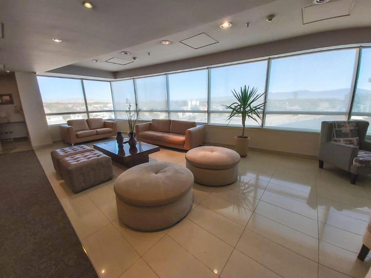 Mds Hotel Calama Bagian luar foto VIP Lounge at the airport